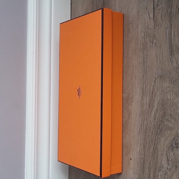 Hermès Orange Gift Box - Picture 4 of 6